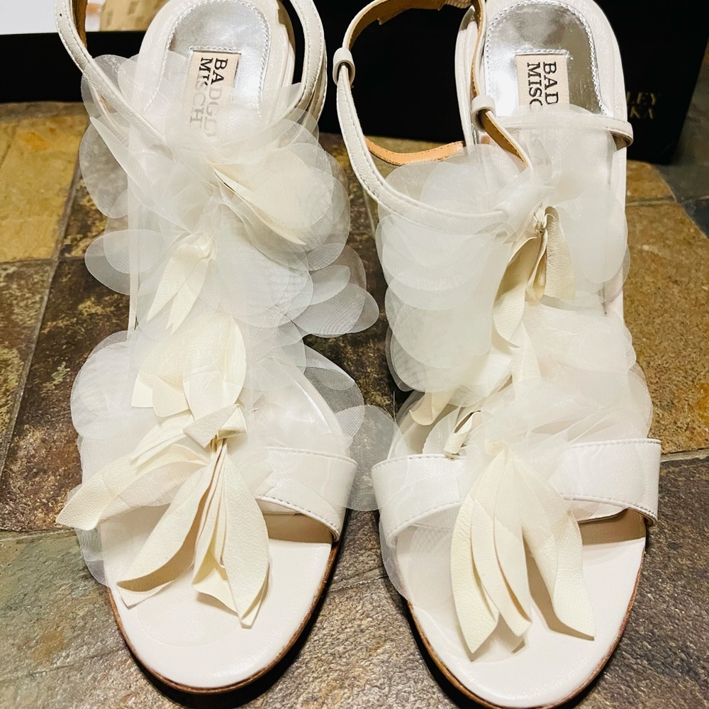 BADGLEY MISCHKA White Sandals, Size 8.5